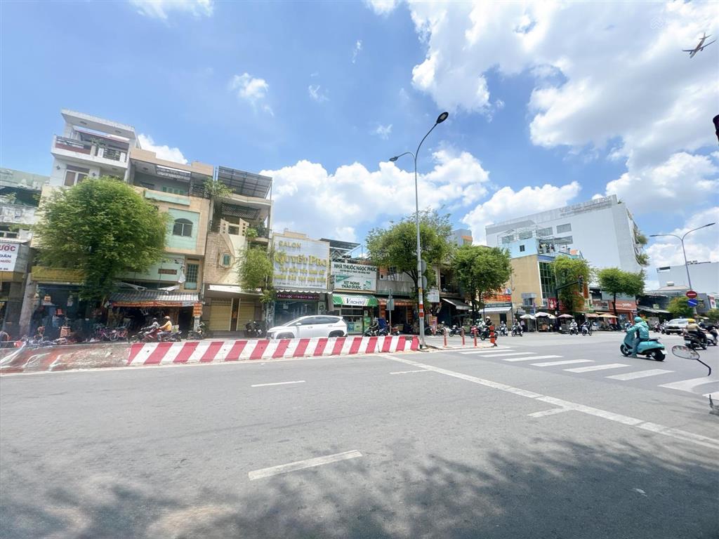 Mặt tiền kinh doanh vị trí đắc địa đối diện trường đh công thương ( 5x25m ) giá 26 tỷ tl