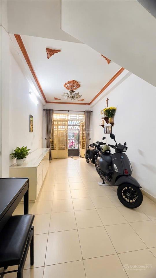 Mặt tiền hẻm kinh doanh tốt 51m2 đất, 3 tầng giá 5,89 tỷ