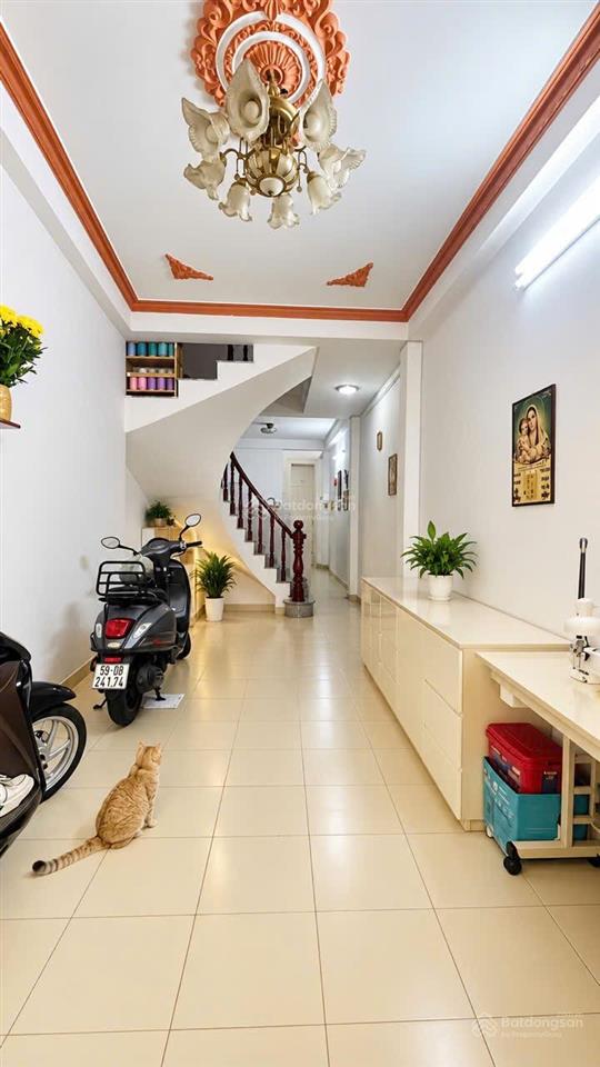 Mặt tiền hẻm kinh doanh tốt 51m2 đất, 3 tầng giá 5,89 tỷ