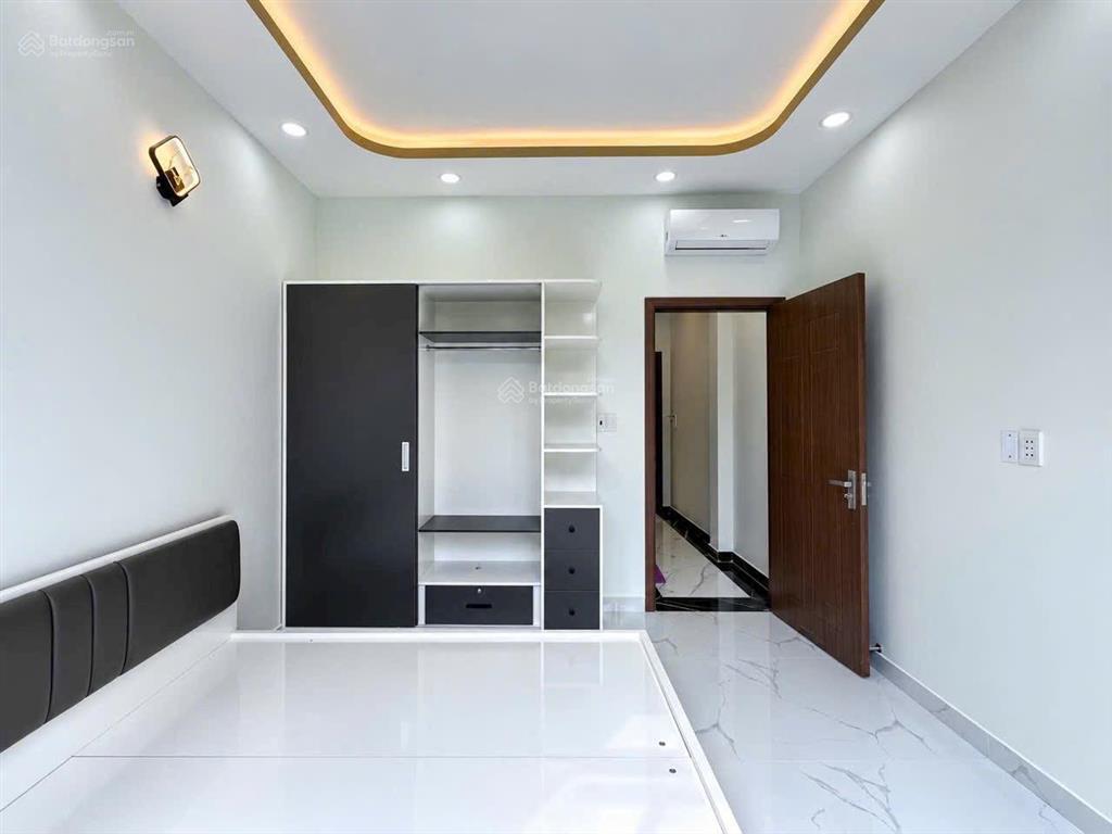 Bán nhà hẻm 4m phú thọ hoà, 3,6x12m, 2 lầu, sân thượng, nhà mới, giá 6.5 tỷ tl