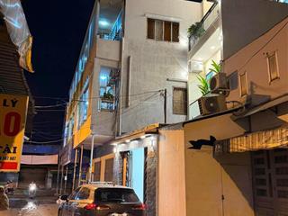 Bán nhà hẻm xe hơi âu cơ, 4x15,5m, 2 lầu, 3 phòng ngủ, tiện kinh doanh, giá 8.96 tỷ