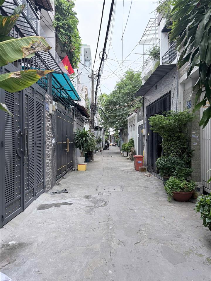 Bán nhà hẻm 4m nguyễn hữu tiến, 4x14m, 1 lầu, 2 phòng ngủ, nhà mới, giá 5.85 tỷ