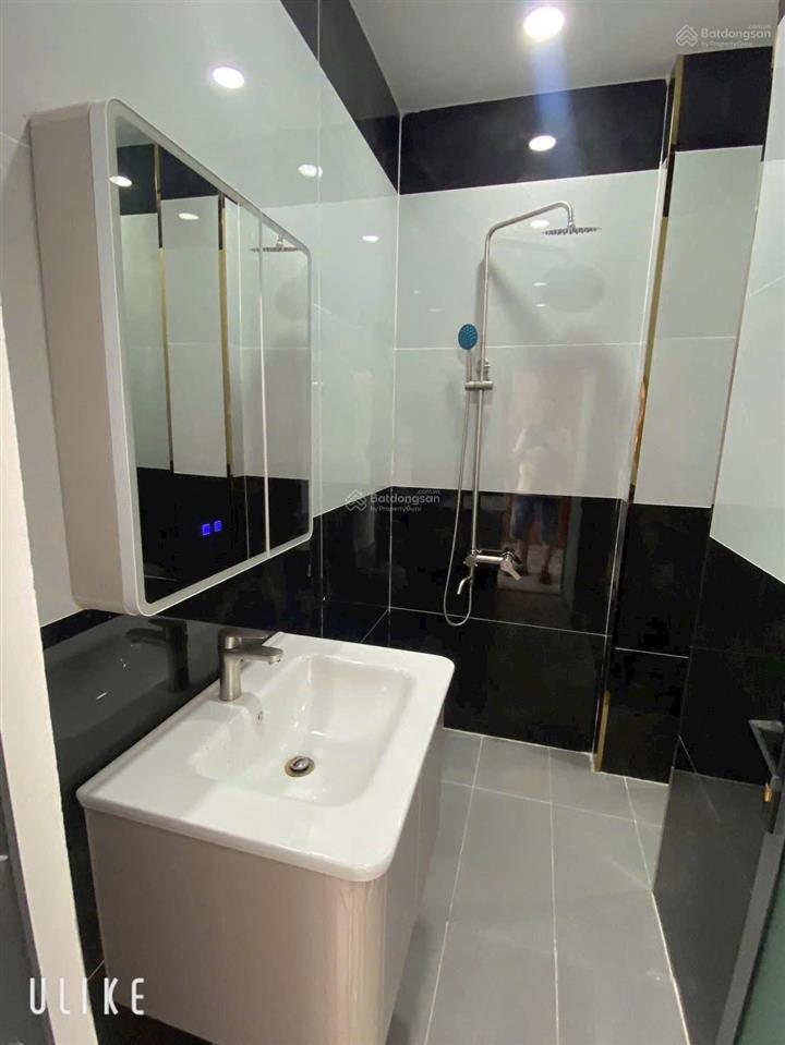 Bán nhà hẻm 8m lê văn quới, dt 4,5x14m, lửng, 3 lầu, nhà mới, có thang máy, giá 7.9 tỷ