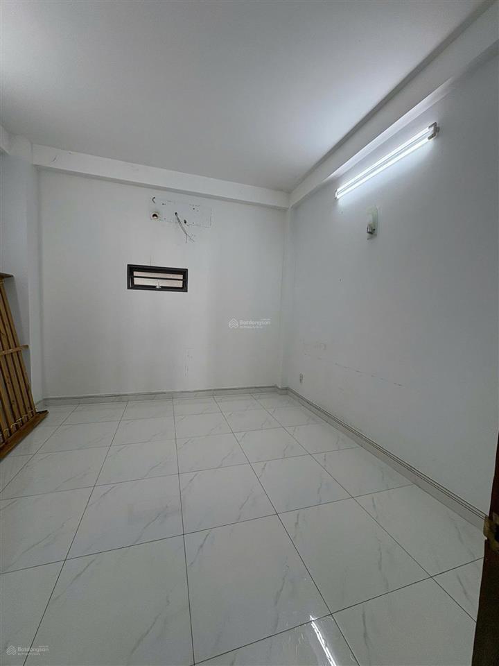 Cho thuê nhà nguyên căn lê đình quản giá tốt hiện tại 4x15m ở ngay