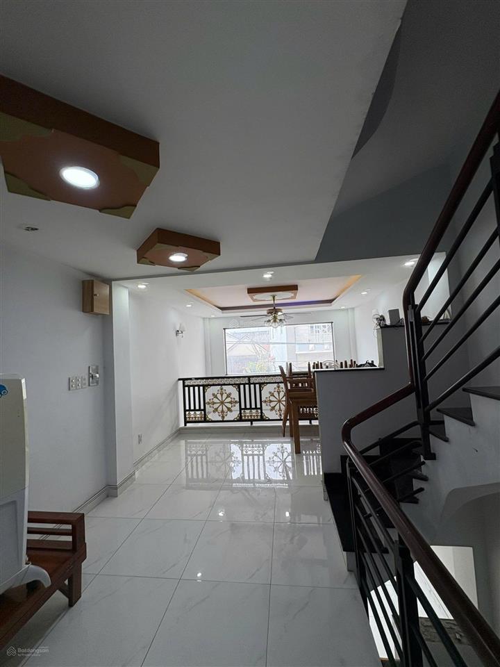 Cho thuê nhà nguyên căn lê đình quản giá tốt hiện tại 4x15m ở ngay