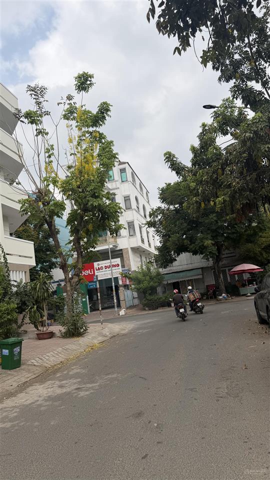 Chính chủ bán nhanh căn mặt tiền thoáng  kdc nam long ttc 5x22m ( dt sàn  372m2)  20tỷ