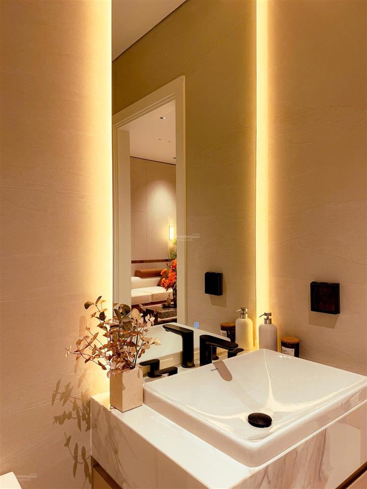 Bán căn hộ 2pn, 1wc tại monrei saigon, 88m2
