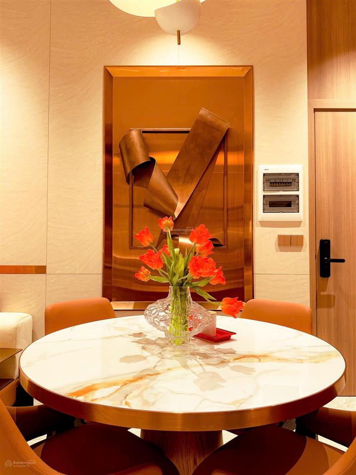 Bán căn hộ 2pn, 1wc tại monrei saigon, 88m2