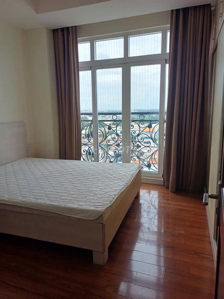 CĂN HỘ CAO CẤP GẦN SÂN BAY – CỘNG HÒA PLAZA 156M2 (3PN 2WC) - 17 TR