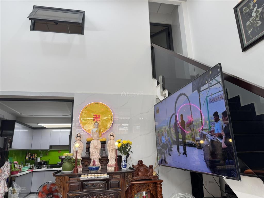Bán nhà mặt tiền phùng chí kiên  dt 5x11m  nhà 1 lầu  giá 6,4 tỷ