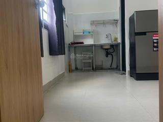 Cho thuê phòng trọ hẻm 1036 cmt8 (gần hoàng sa), dt 20 m2, giá 4tr5