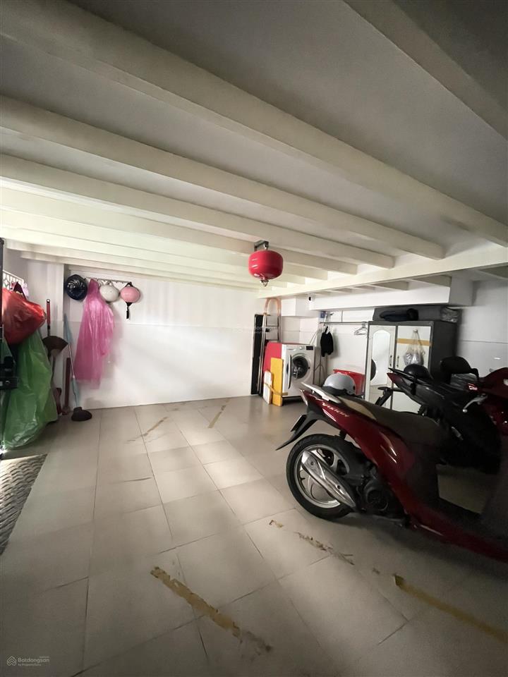 Cho thuê phòng trọ hẻm 1036 cmt8 (gần hoàng sa), dt 20 m2 full nội thất, giá 4tr2/th