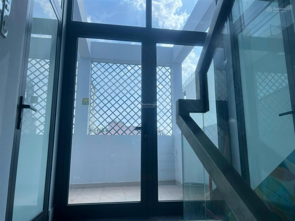 Bán nhà mặt tiền nội bộ khu độc lập, 8x17.5m, 3 lầu, giá 19.5 tỷ tl
