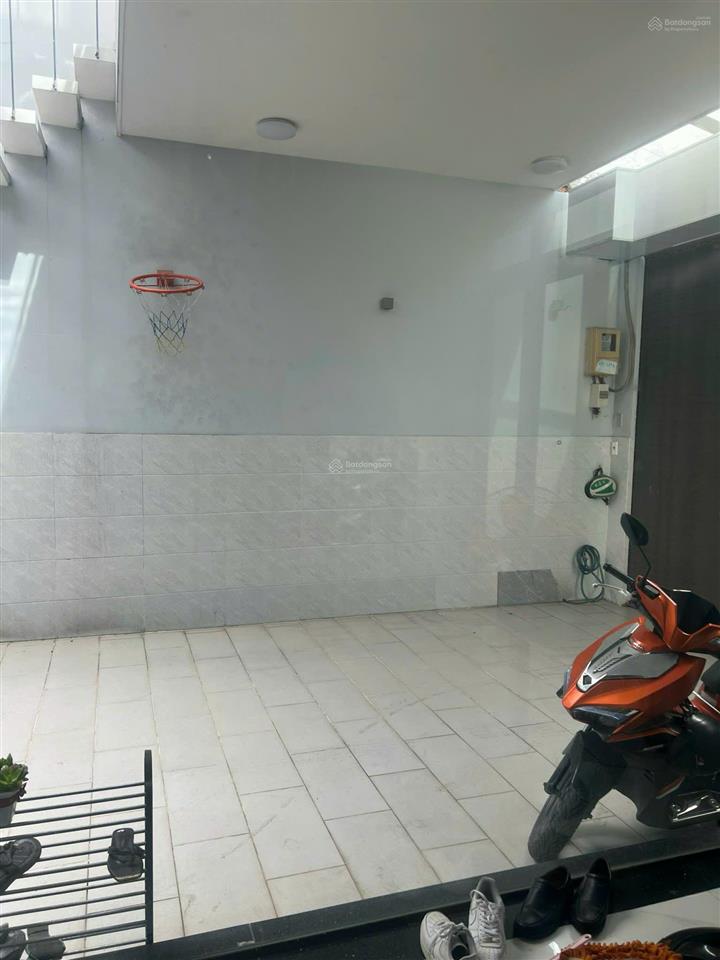 Bán nhà mặt tiền nội bộ khu độc lập, 8x17.5m, 3 lầu, giá 19.5 tỷ tl