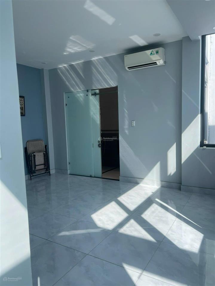 Bán nhà mặt tiền nội bộ khu độc lập, 8x17.5m, 3 lầu, giá 19.5 tỷ tl