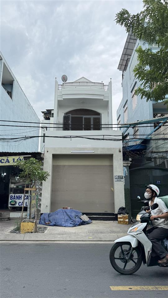 Mặt tiền cầu xéo, 4x22m, nhà 2 lầu, giá 20 triệu