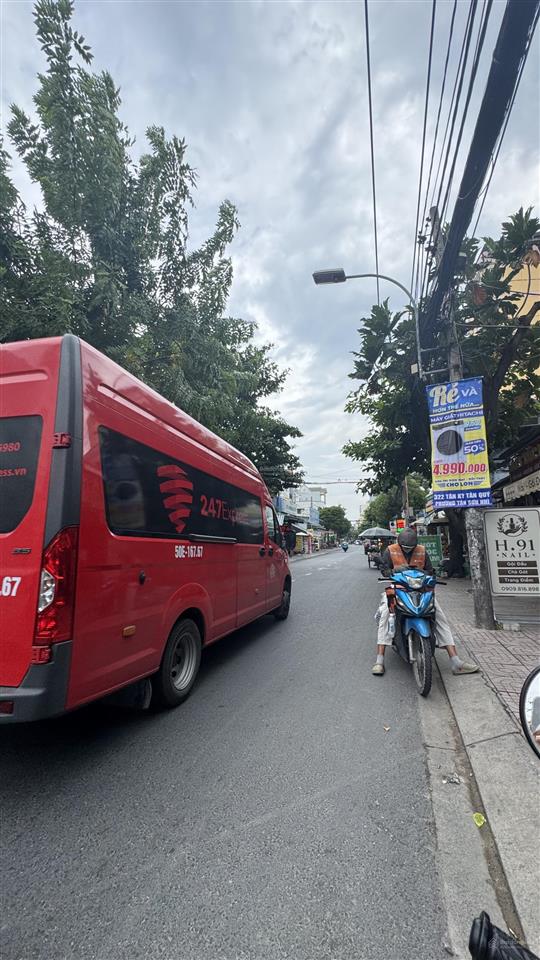 Mặt tiền cầu xéo, 4x22m, nhà 2 lầu, giá 20 triệu