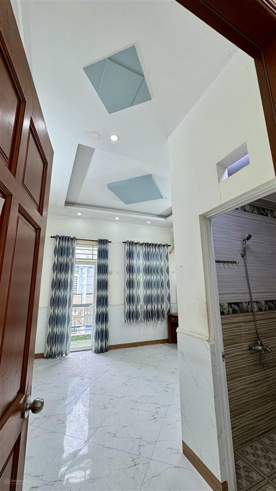 Bán nhà khu nội bộ 5m phan huy ích (hẻm đối diện emart), 4x13m, nhà 2 lầu kiên cố, giá 6.5 tỷ tl