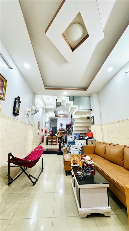 Giá 6,7 tỷ  bán nhà hẻm 7m văn cao  3,2x17,5m  nhà 2 lầu   0932 506 ***