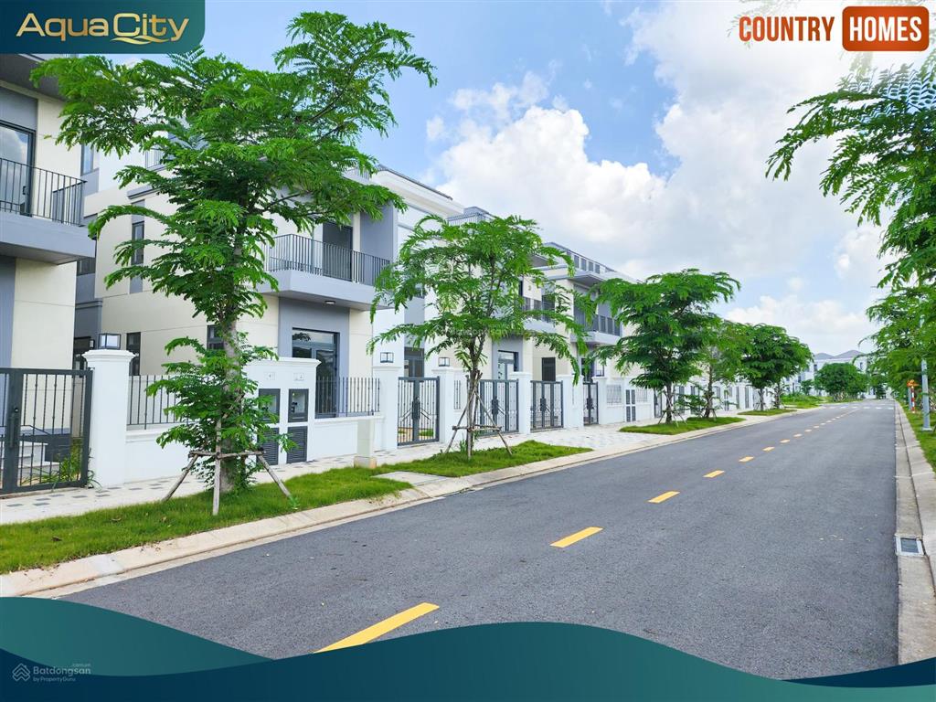 Kẹt tiền bán gấp biệt thự song lập view sông sắp có sổ, nhận nhà ở ngay gần quảng trường aqua city