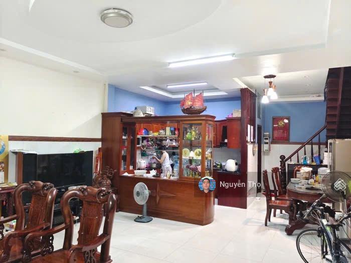 Bán nhà 60m2 x 2 tầng gần đại học công thương.