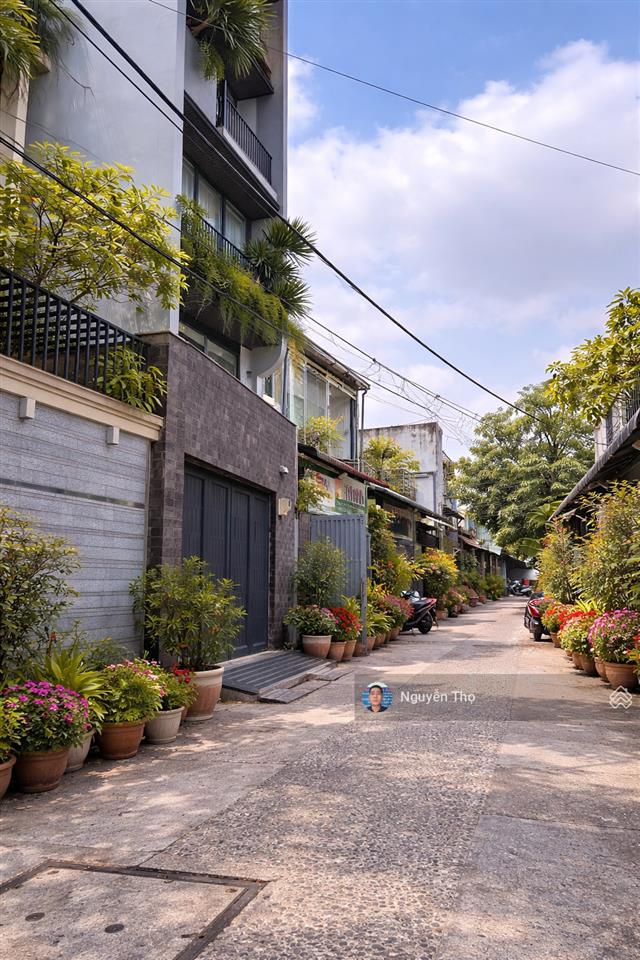 Bán nhà gần aeon mall tân phú. dt 4 x 16.5m trệt lửng. giá 6 tỷ 35