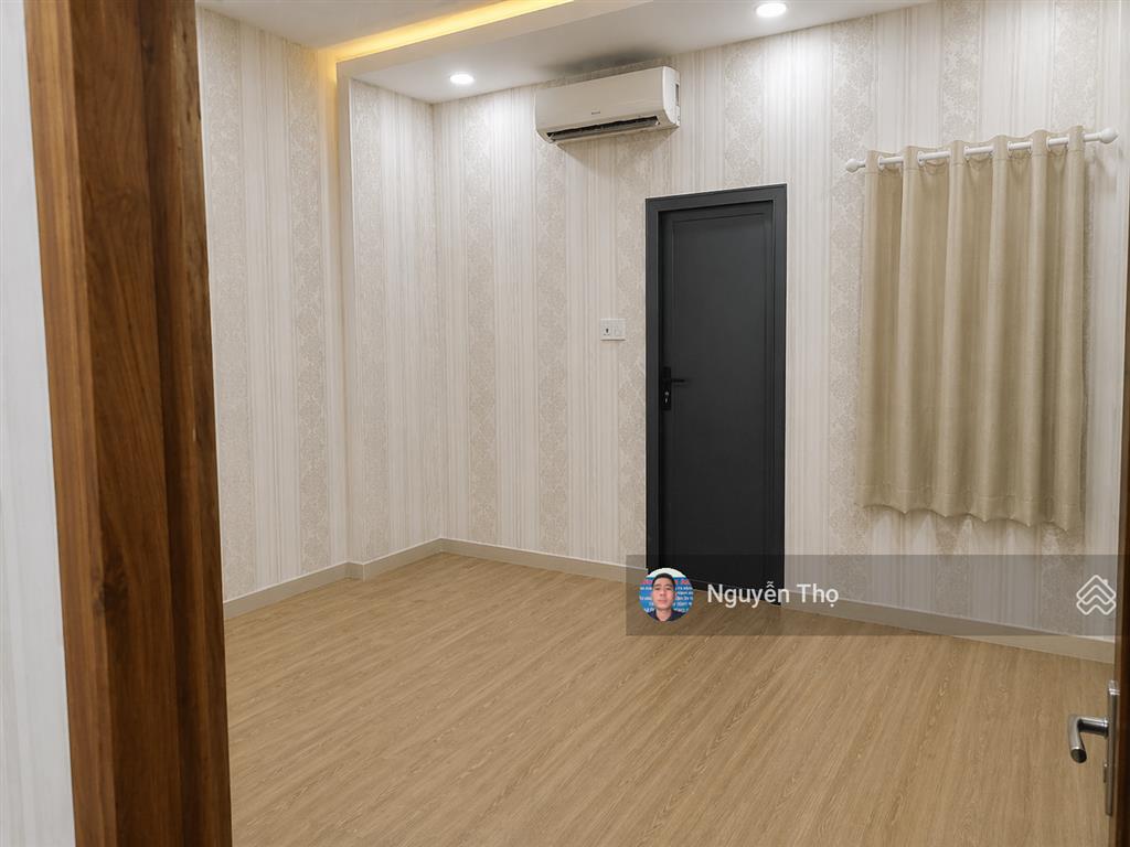 Bán nhà 1 trệt 3 lầu 5 phòng ngủ + sân thượng. gần aeon mall tân phú.