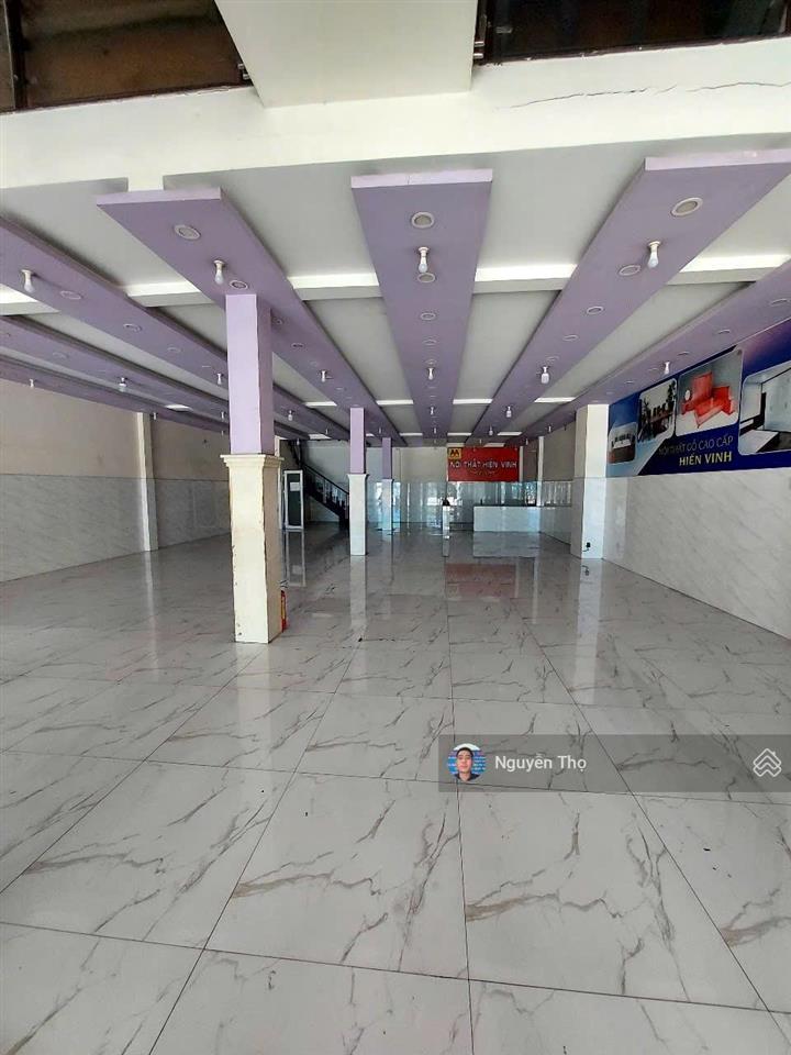 Cho thuê nhà mặt tiền đường lê trọng tấn, dt 10 x 23m, 3 tầng
