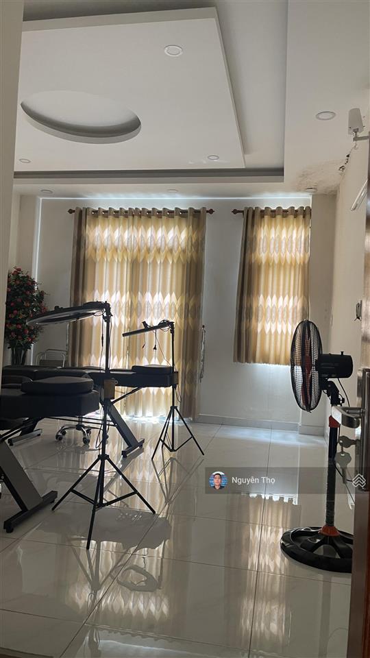 Bán nhà 4.3m x 15m 1 trệt 1 lửng 2 lầu sân thượng. hẻm 7m thông đường lê trọng tấn.