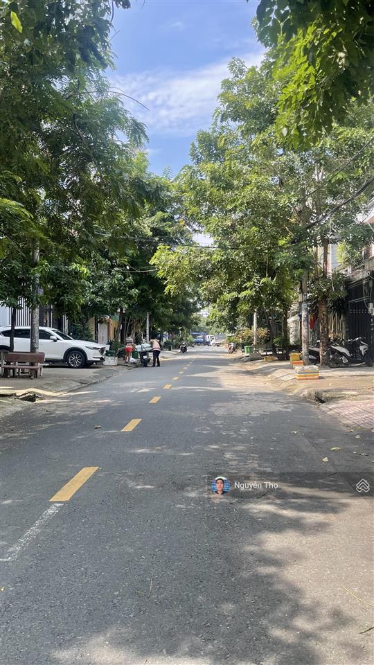Bán nhà 80m2 x 3 tầng đường dc11 p tây thạnh gần siêu thị aeon mall tân phú.