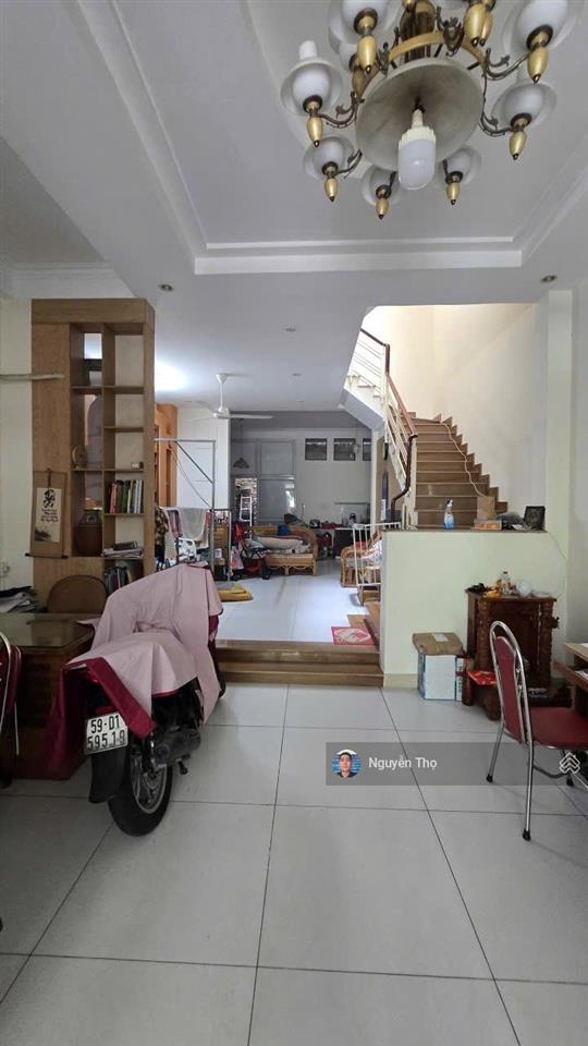 Bán nhà ngang 5m 1 trệt 2 lầu đường 16m ngay trường lê lai.