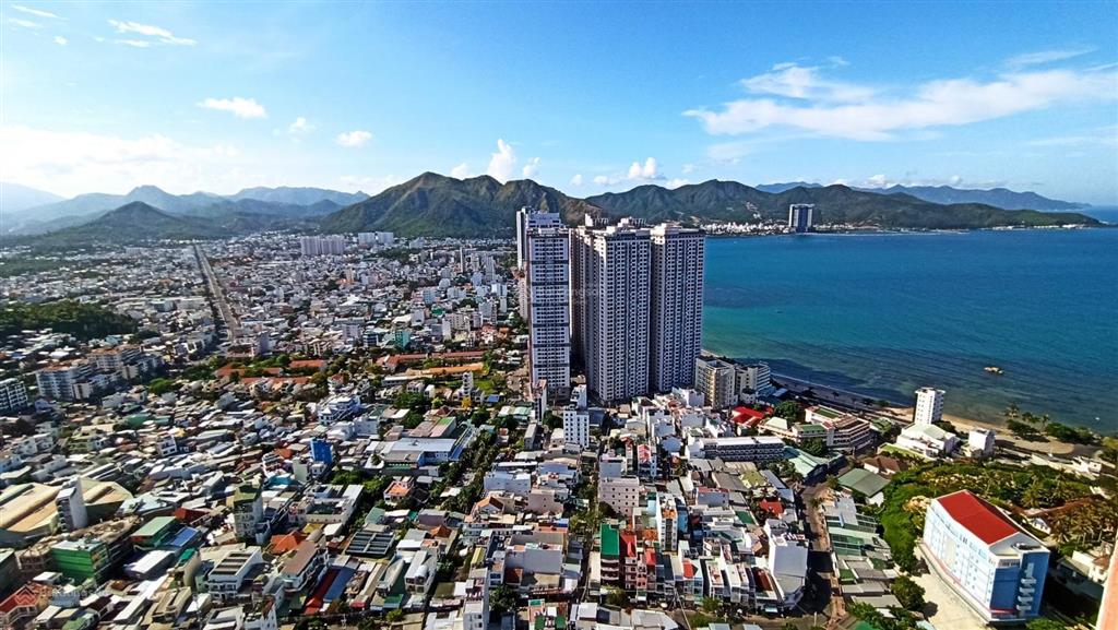 Bán căn hộ duplex 2 tầng, tòa napoleon nha trang, giá tốt, vị trí đẹp, view có 102