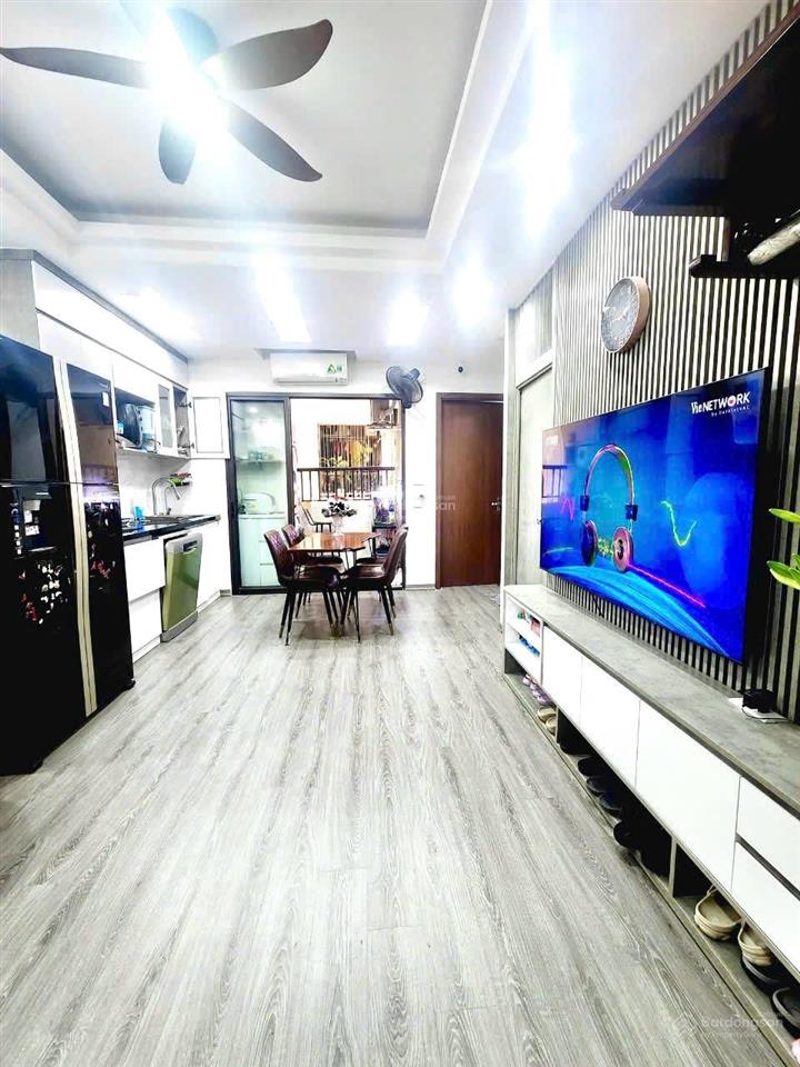 Cần bán gấp căn hộ 2 phòng ngủ. hh2c linh đàm full lung linh.  0984 877 ***