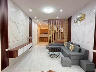 Chủ bán gấp  giảm sốc 650tr  nhà đống đa 32m  kinh doanh tốt  cách mặt phố 15m  8.3 tỷ