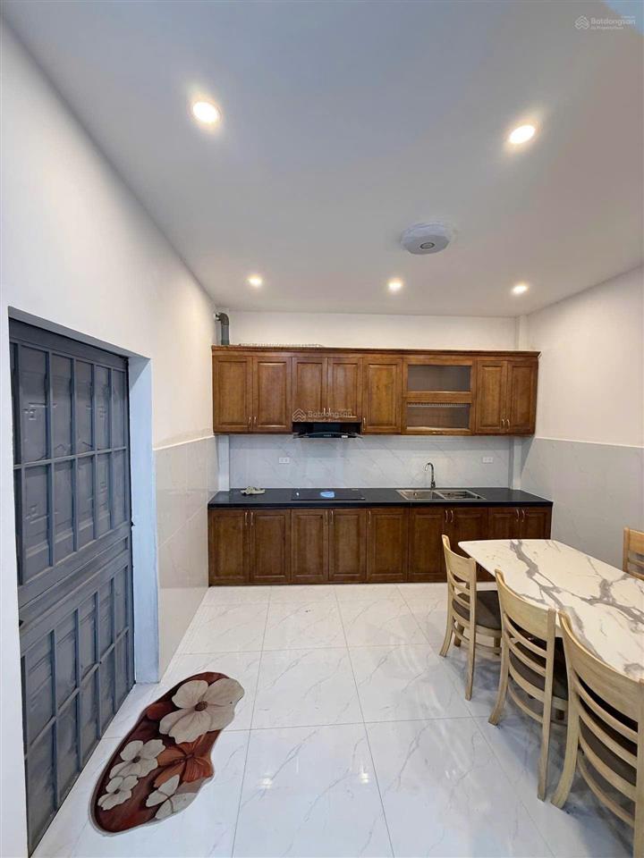 Chủ bán gấp  giảm sốc 650tr  nhà đống đa 32m  kinh doanh tốt  cách mặt phố 15m  8.3 tỷ