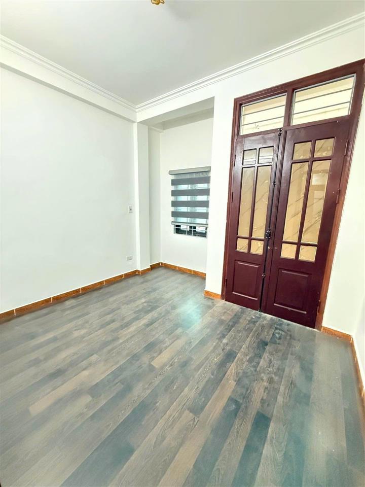 Chủ bán gấp  giảm sốc 650tr  nhà đống đa 32m  kinh doanh tốt  cách mặt phố 15m  8.3 tỷ