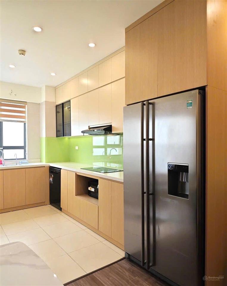 Bán căn hộ mặt phố trần phú, 75m2 giá chỉ nhỉnh 60 triệu/m, trung tâm hà đông