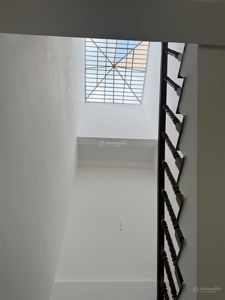 Bán gấp nhà 4 tầng hàn thuyên, hoà cường  giá 10.499 tỷ