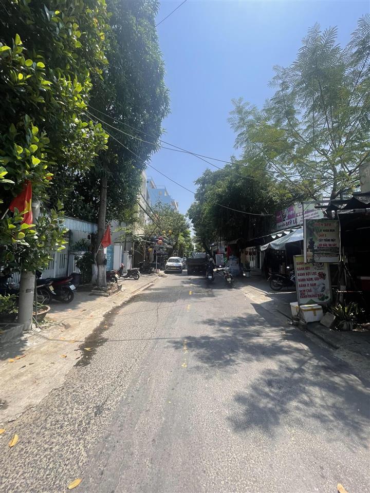 Chỉ 1 lô duy nhất kẹp cống 150m2 đa mặn 7 sát bùi tá hán nhà c4 lững dòng tiền zá tốt 13,x tỷ