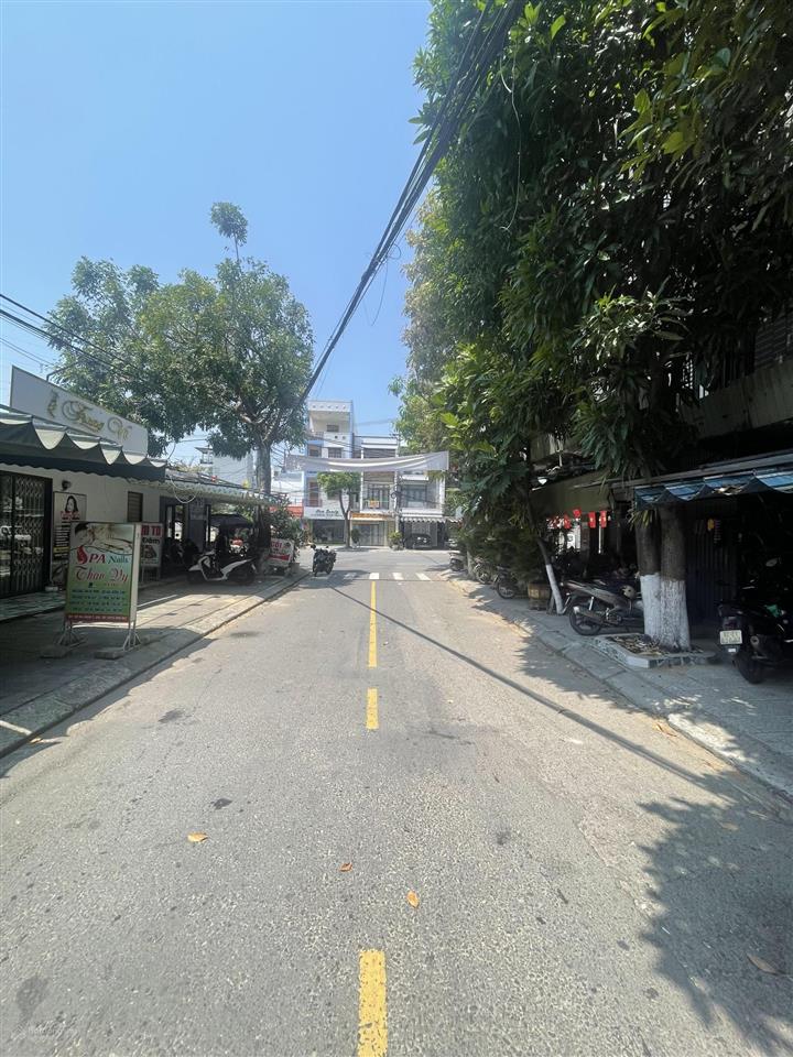 Chỉ 1 lô duy nhất kẹp cống 150m2 đa mặn 7 sát bùi tá hán nhà c4 lững dòng tiền zá tốt 13,x tỷ