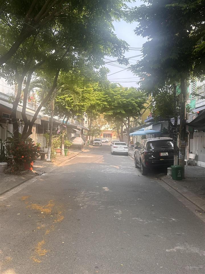 * gấp b.á.n đất đường 5,5m an hải sơn trà, đà nẵng  tặng nhà 2 tầng ở ngay  dt 73m2  zá 7,68 tỷ