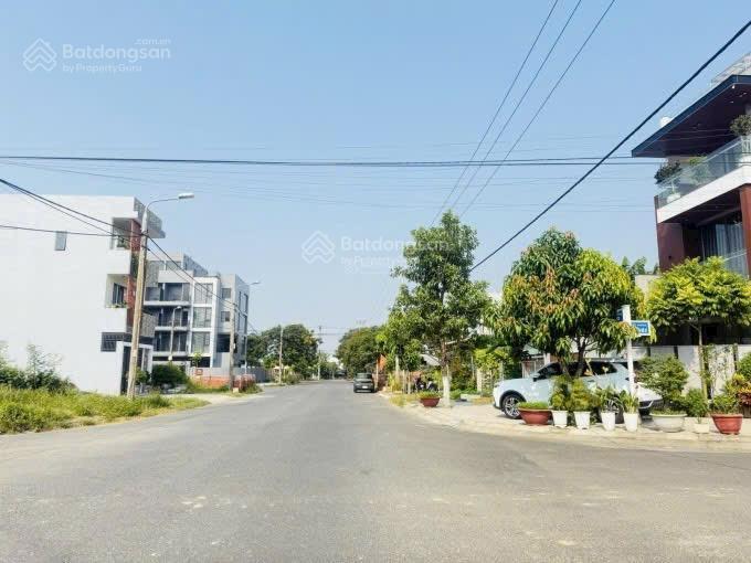  gấp bán góc ngã 4 nam việt á dt 240m² ngang hơn 12m  cơ hội sở hữu siêu phẩm  giá 27,5 tỷ!