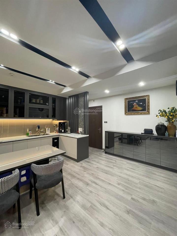 Chủ cần tiền bán nhanh căn 3pn2wc  90m2 giá 8tỷ300, sổ sẵn