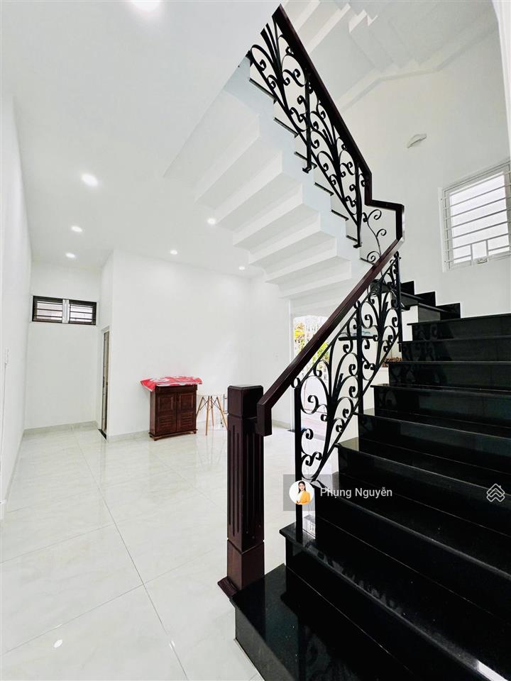 Bán biệt thự tại kđt biển an viên, giá 26 tỷ, 180m2, 3pn, mặt tiền 12m, pháp lý đầy đủ.