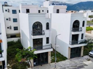 Vcn phước long 2 mở bán mới các căn nhà mặt phố, 95m2, 3 tầng 1 tum, giá 10,455 tỷ cả vat