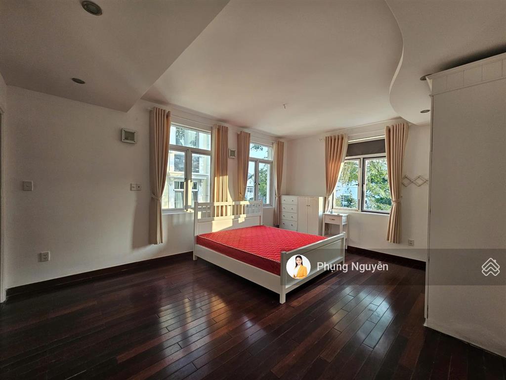 Cho thuê dài hạn biệt thự góc 2 mặt tiền an viên nha trang, 274m2, 3 tầng 4 ngủ, 50tr/tháng.