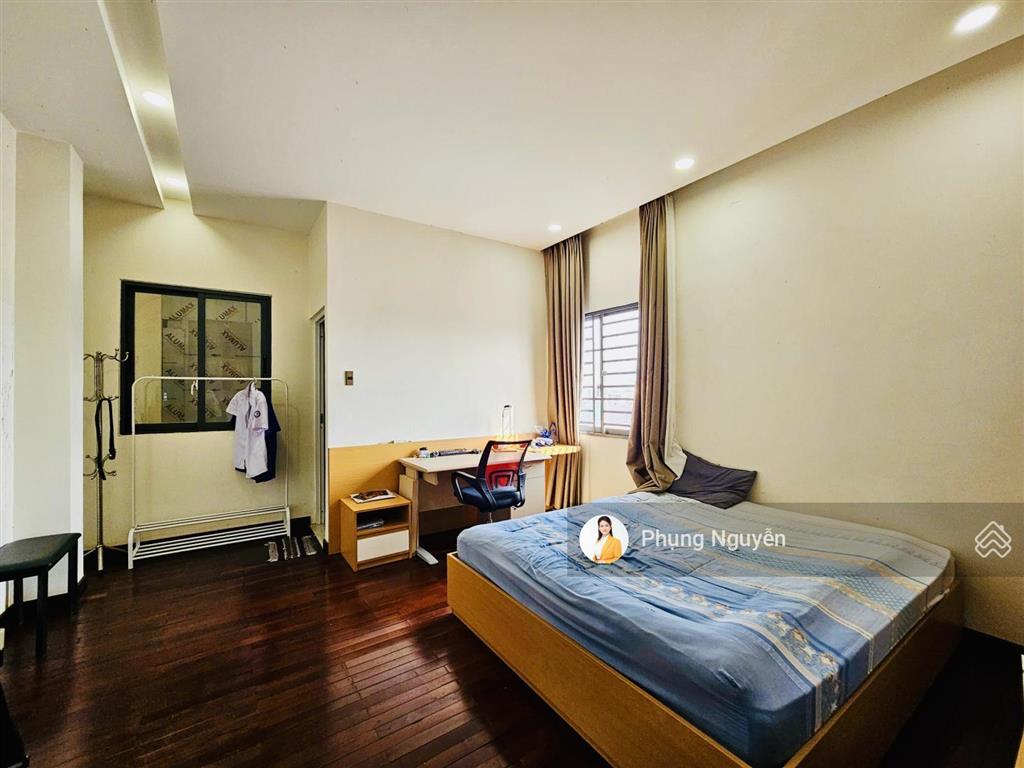 Bán gấp nhà mặt tiền đường dã tượng, nha trang. 95,9m2, 6 tầng, 10 pn, vị trí kinh doanh, giá 18 tỷ