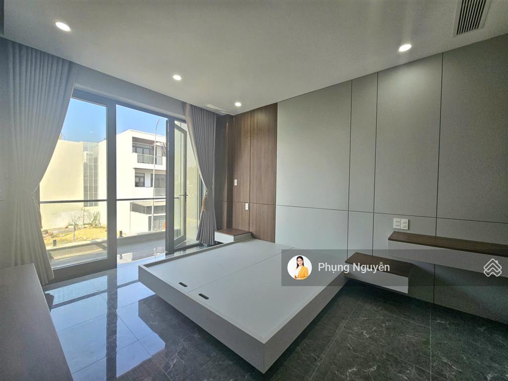 Cho thuê dài hạn nhà phố mỹ gia 7, nha trang, mới 100%, 3 tầng 3pn, 100m2, giá 35tr/tháng.