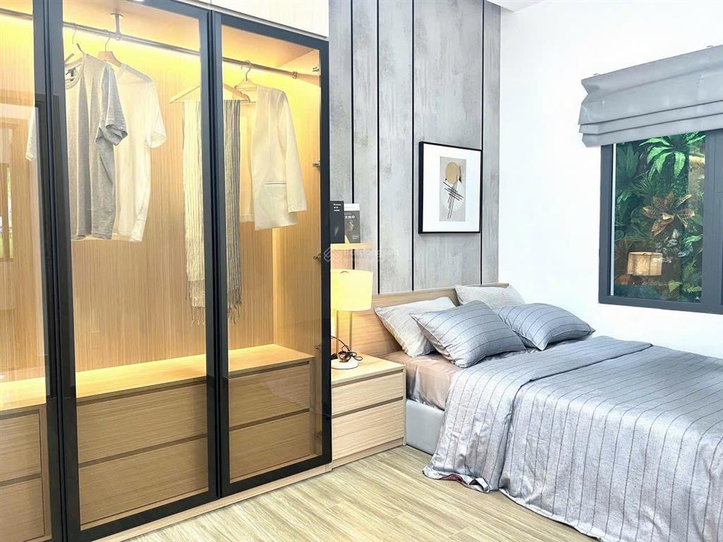 Chủ gửi bán căn nhà view hồ bơi kdc long phú, 85m2 3,2 tỷ nhà thô, shr thông qua 135