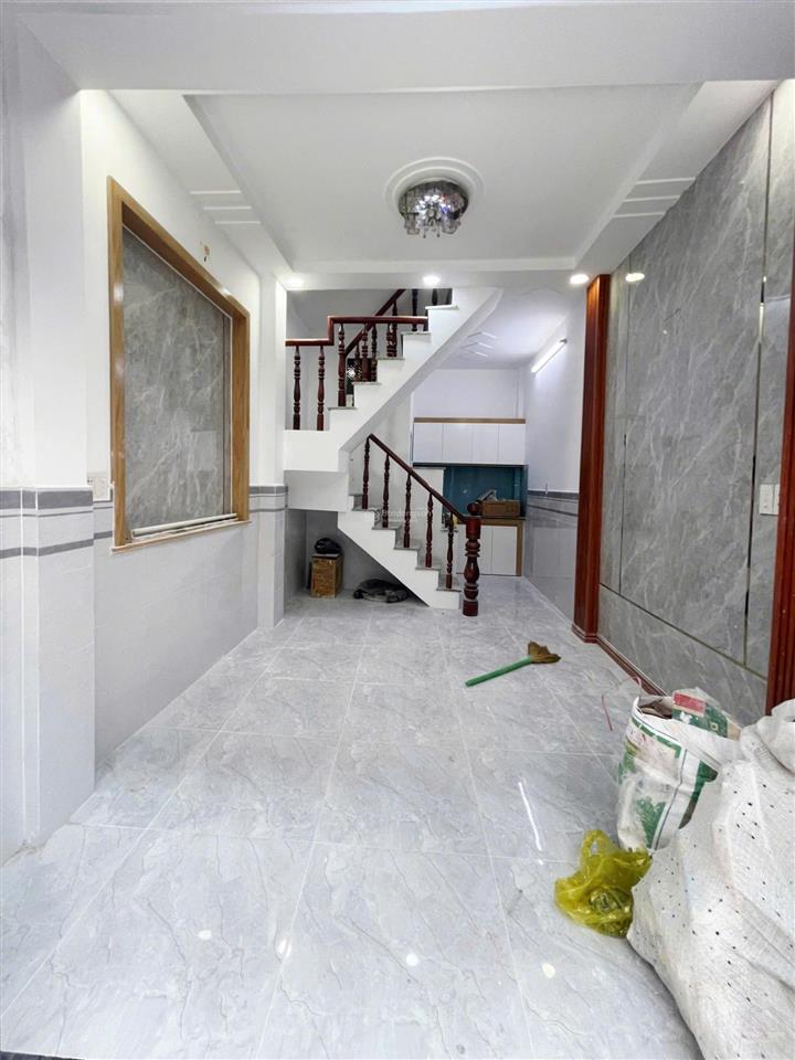 Nhà hẻm oto ở 1/ tân chánh hiệp 16 (dt3,5x7m) gần bệnh viện quận 12. giá 1tỷ568tr còn thương lượng